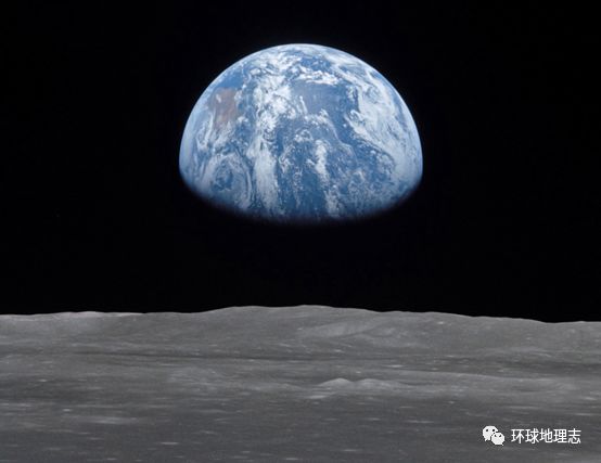 地球玩自拍：一段64億公里的旅程